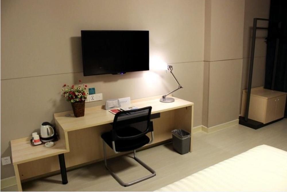 Jinjiang Inn Liuzhou Bubugao Square North Station Екстер'єр фото