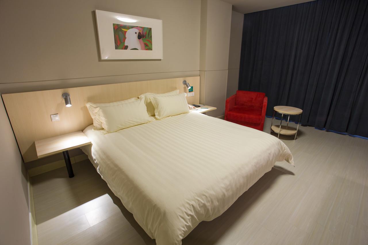 Jinjiang Inn Liuzhou Bubugao Square North Station Екстер'єр фото
