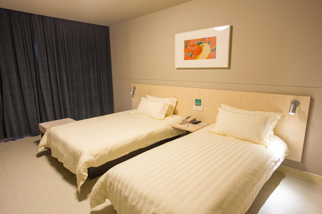 Jinjiang Inn Liuzhou Bubugao Square North Station Екстер'єр фото