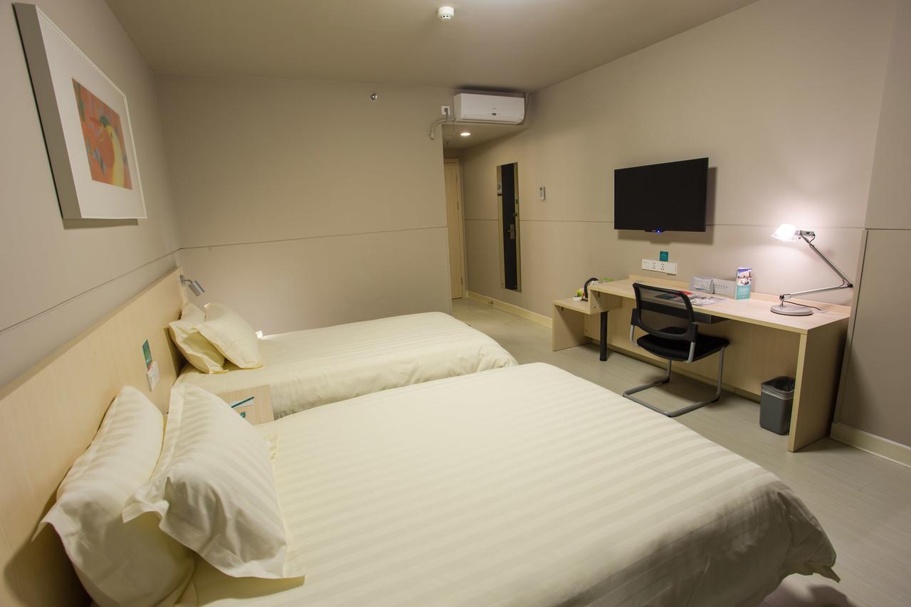 Jinjiang Inn Liuzhou Bubugao Square North Station Екстер'єр фото